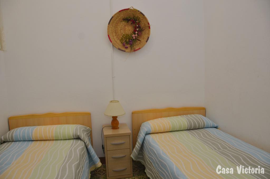 Casa Victoria Guest House La Vilella Baixa ภายนอก รูปภาพ