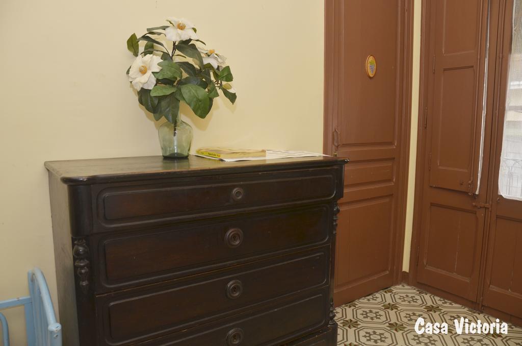 Casa Victoria Guest House La Vilella Baixa ภายนอก รูปภาพ